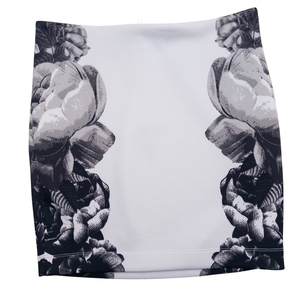 Bebe XS Mini Skirt‎ White Black Floral Bodycon Stretch Zip Back 2000s